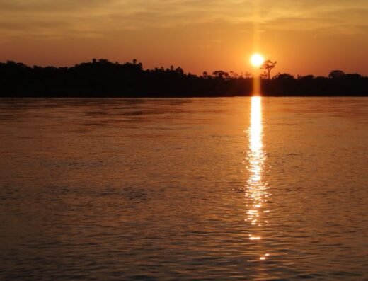 Atardecer sobre Tiputini, Yasuní
